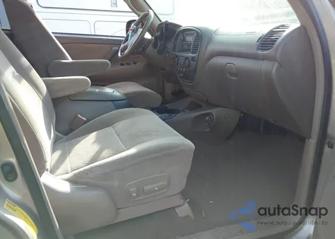 2001 Toyota Sequoia Sr5 V8 z USA, uszkodzony, nr VIN 5TDZT34AX1S044993